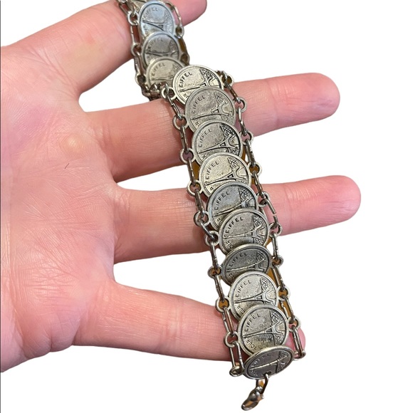 Vintage 1960s Silver Paris Eiffel Tower Travel Vacation coin link bracelet - Picture 10 of 10